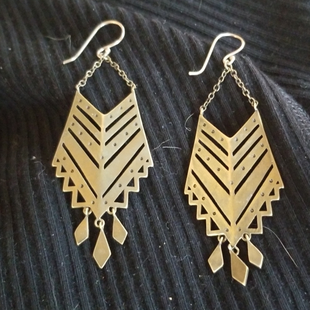 Tribal geo chevron dangle earrings in bronze